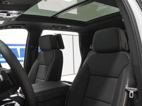 New 2026 Chevrolet Tahoe Premier RWD image 19