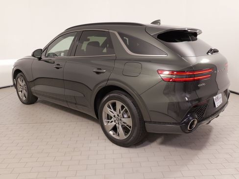 Used 2025 Genesis GV70 3.5T Sport AWD/4WD image 17