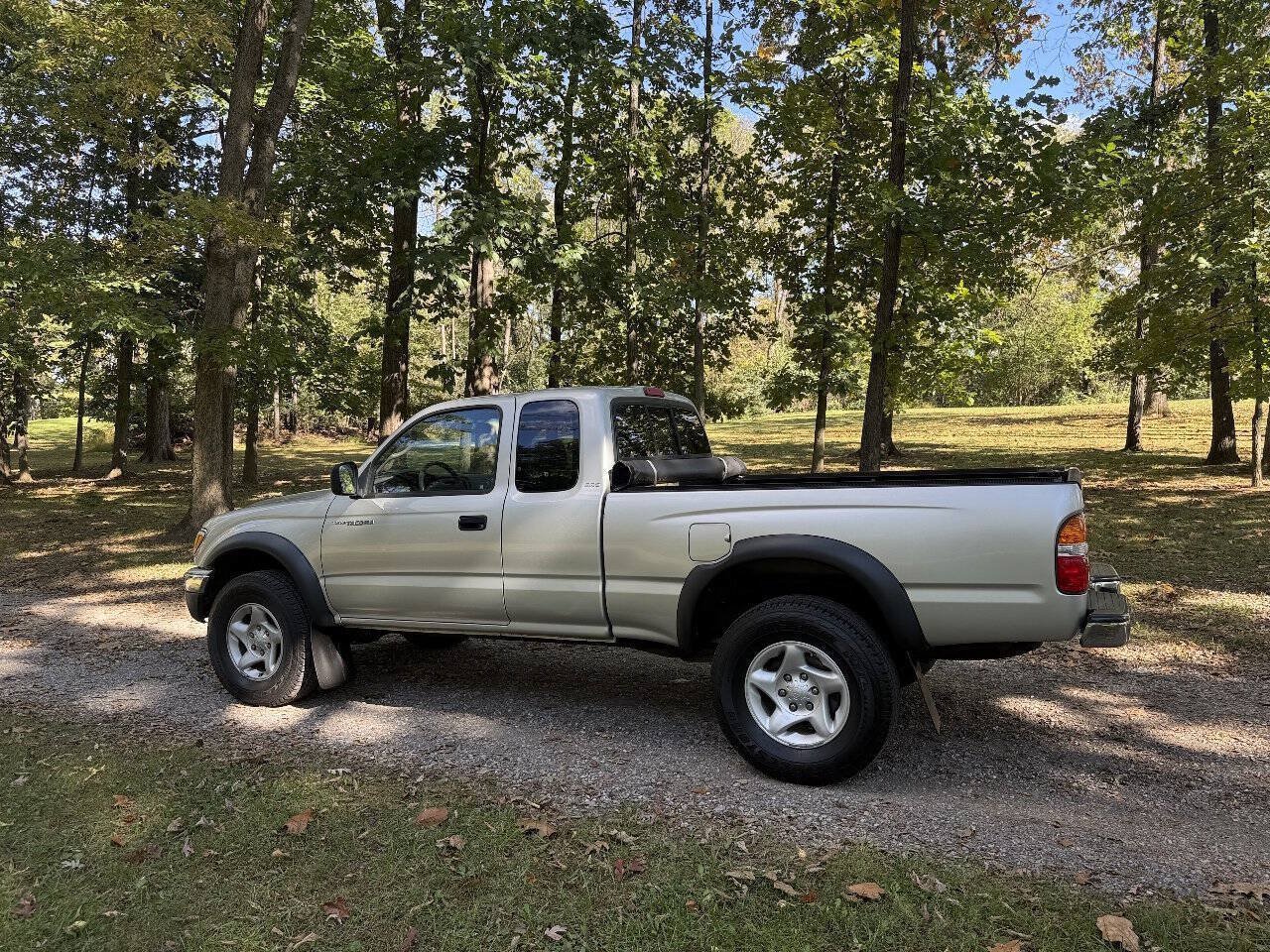 Used 2003 Toyota Tacoma PreRunner w/ SR5 Pkg RWD image 15