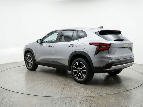 Used 2025 Chevrolet TrailBlazer LT image 6