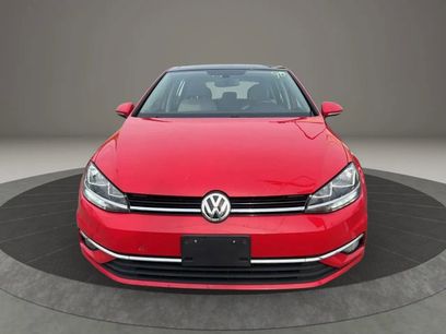 Used 2019 Volkswagen Golf SE