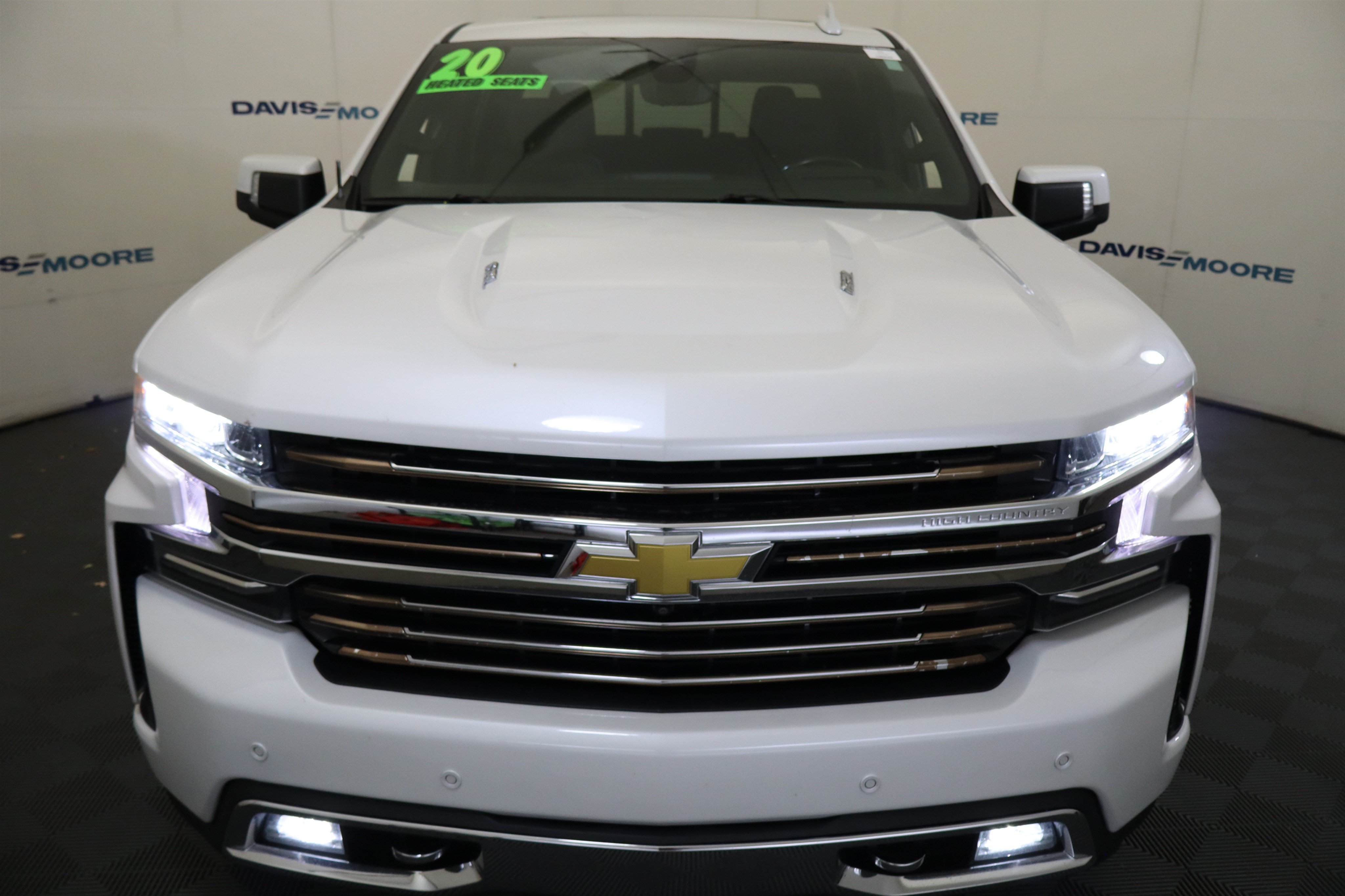 Used 2020 Chevrolet Silverado 1500 High Country w/ Technology Package AWD/4WD image 14