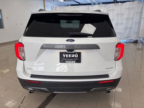 Certified 2023 Ford Explorer XLT w/ Equipment Group 202A AWD/4WD image 4