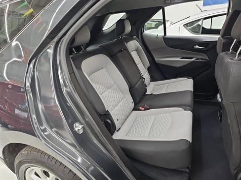 Used 2021 Chevrolet Equinox LS image 9
