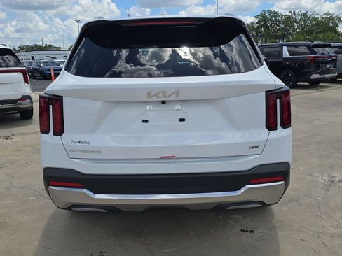 New 2026 Kia Sorento S AWD/4WD image 7