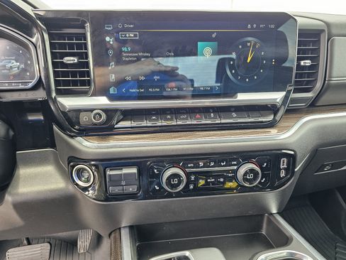 Used 2023 Chevrolet Silverado 1500 LT Trail Boss AWD/4WD image 25