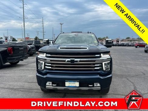 Used 2022 Chevrolet Silverado 3500 High Country w/ Z71 Off-Road Package AWD/4WD image 2