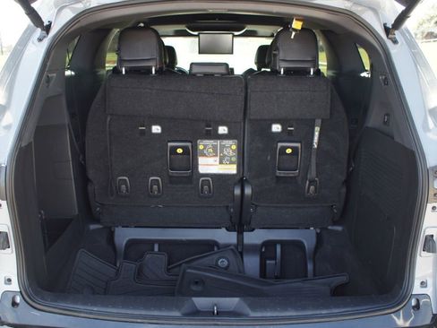 Used 2024 Toyota Sienna XSE w/ XSE Premium Package image 20