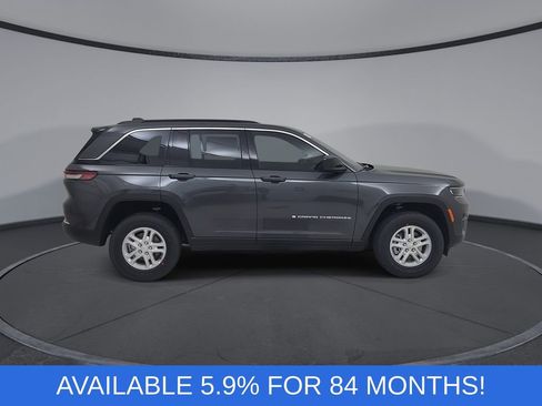 New 2025 Jeep Grand Cherokee Laredo image 17