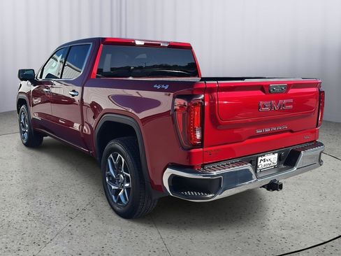 Used 2025 GMC Sierra 1500 SLT w/ SLT Premium Package image 3
