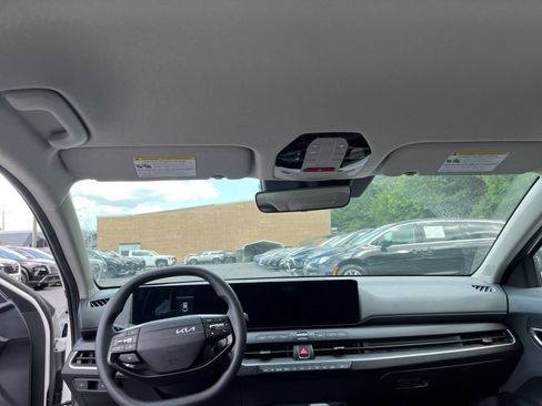 Used 2025 Kia K4 FWD image 27