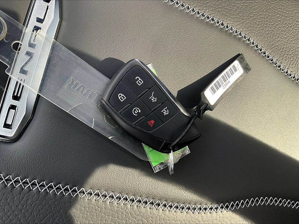 New 2026 GMC Yukon XL Denali w/ Sun & Power Step Package AWD/4WD image 38