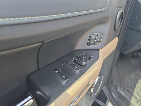 Used 2022 Ford Expedition XLT AWD/4WD image 26