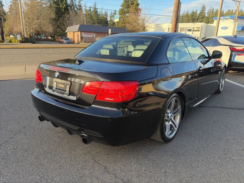 Used 2011 BMW 335is Convertible image 10