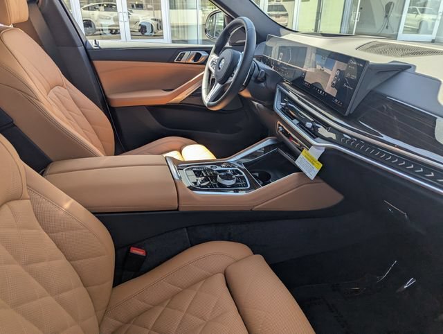 New 2027 BMW X6 xDrive40i w/ Executive Package AWD/4WD image 13