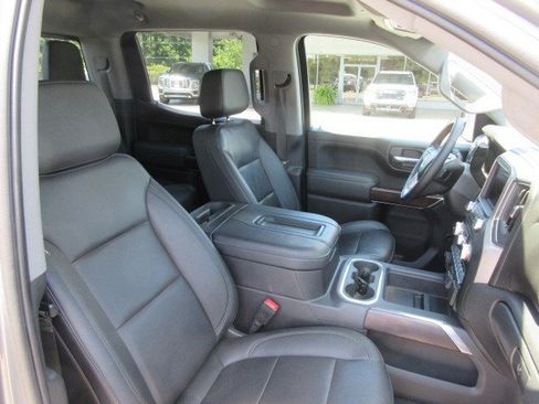 Used 2022 GMC Sierra 1500 SLT w/ SLT Premium Package AWD/4WD image 13