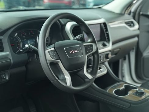 Used 2023 GMC Acadia SLE FWD image 29