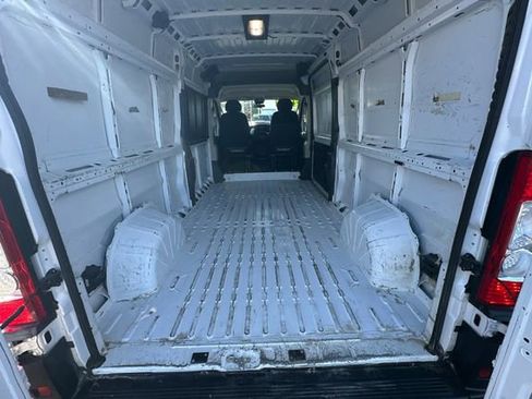 Used 2021 RAM ProMaster 2500 w/ Premium Appearance Group image 22