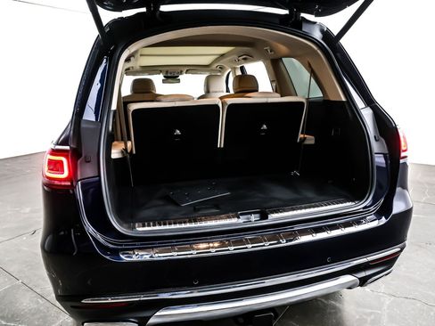 Used 2022 Mercedes-Benz GLS 450 4MATIC image 22