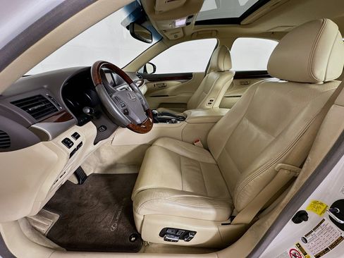 Used 2015 Lexus LS 460 image 13