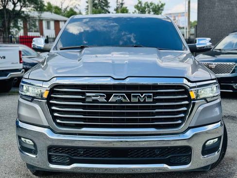 Used 2025 RAM 1500 Laramie AWD/4WD image 12