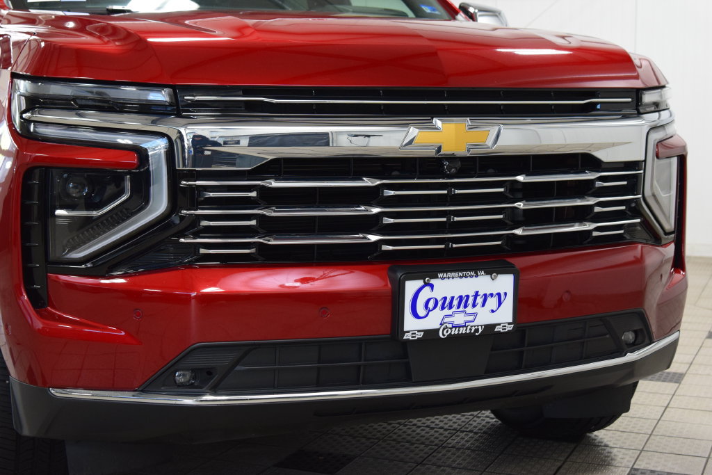 Used 2025 Chevrolet Tahoe Premier AWD/4WD image 13