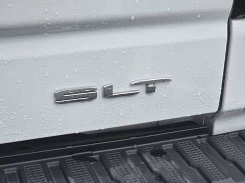Used 2025 GMC Sierra 1500 SLT w/ SLT Premium Plus Package AWD/4WD image 15