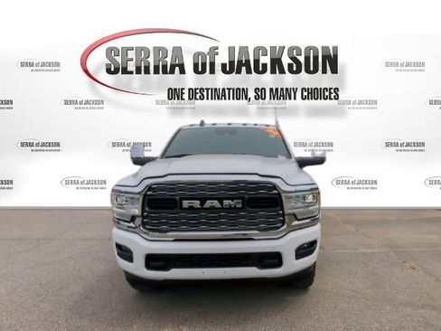 Used 2024 RAM 2500 Limited image 3