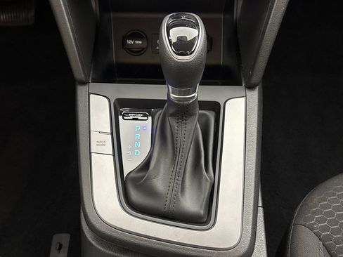 Used 2019 Hyundai Elantra SE w/ Cargo Package FWD image 20