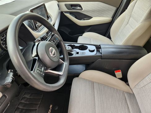 Used 2023 Nissan Rogue SV AWD/4WD image 12