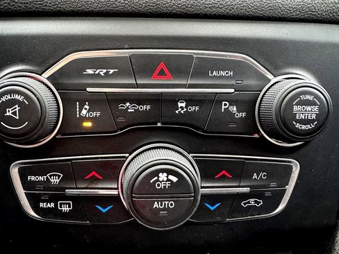 Used 2016 Dodge Charger SRT w/ Harman/Kardon Audio Group image 31