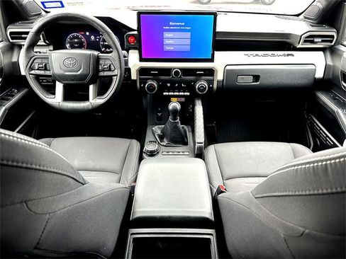 Used 2024 Toyota Tacoma TRD Off-Road image 28