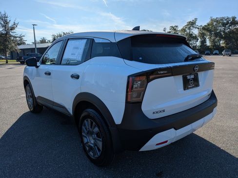 New 2026 Nissan Kicks S image 6