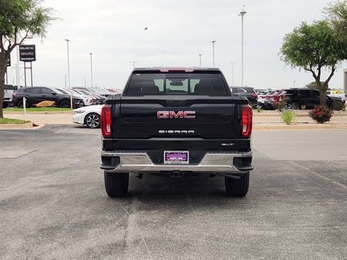 New 2026 GMC Sierra 1500 SLT w/ SLT Premium Package image 8