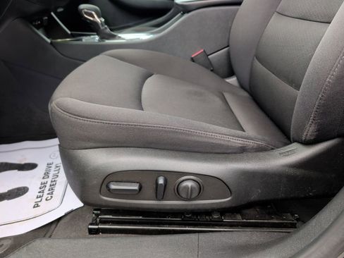 Used 2023 Chevrolet Malibu LT image 9