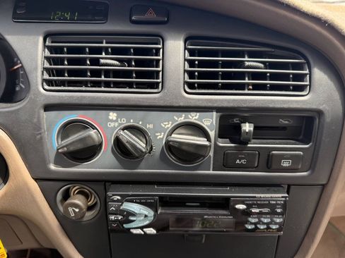 Used 1996 Toyota Camry LE FWD image 16