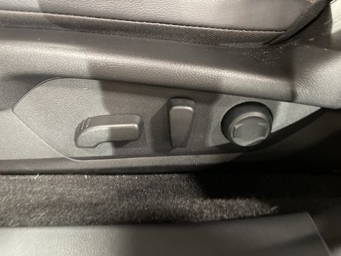 Used 2024 Subaru Crosstrek 2.5i Limited image 11