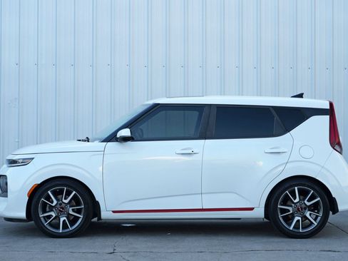 Used 2022 Kia Soul Turbo image 8