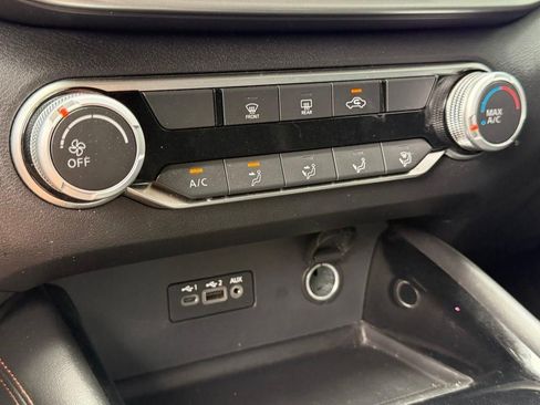 Used 2024 Nissan Altima 2.5 SR FWD image 23