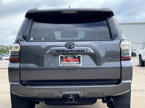 Used 2023 Toyota 4Runner SR5 Premium w/ Moonroof Package RWD image 5