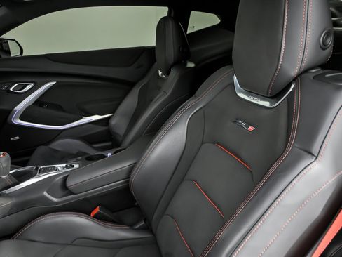 Used 2019 Chevrolet Camaro ZL1 image 23