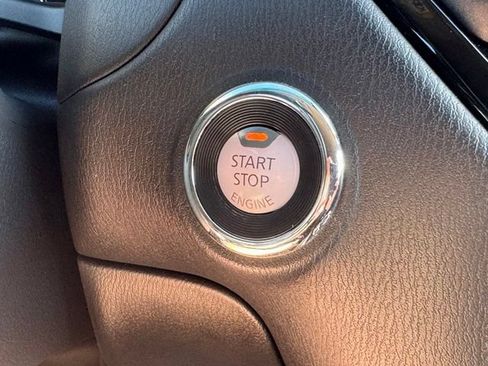 Used 2016 Nissan Pathfinder SV w/ SV Cold Weather Package AWD/4WD image 34