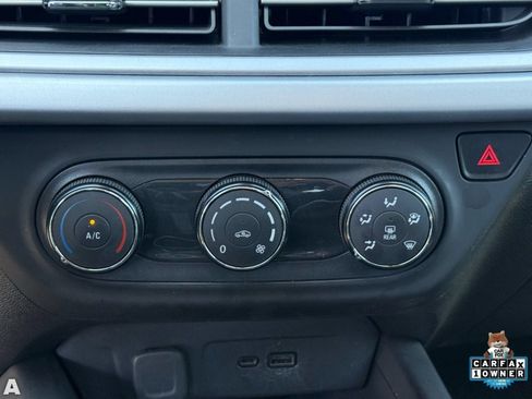 Used 2025 Chevrolet Trax LS FWD image 22