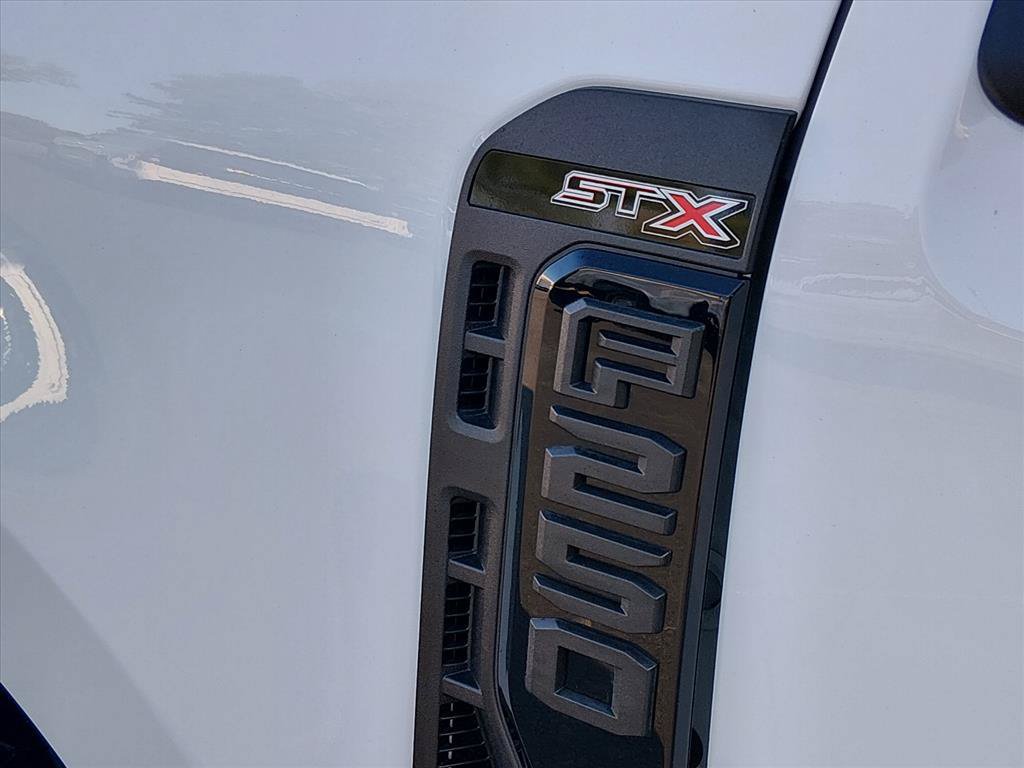 Certified 2023 Ford F250 XL w/ STX Appearance Package AWD/4WD image 18