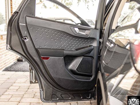 Used 2020 Ford Escape SE AWD/4WD image 29