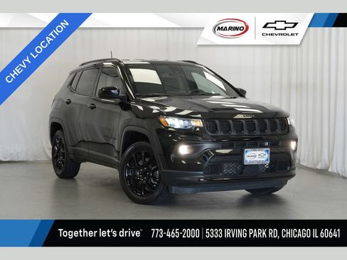 Used 2023 Jeep Compass Latitude w/ Convenience Group AWD/4WD image 1