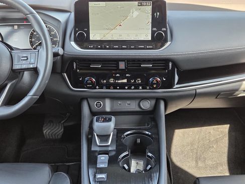 Used 2023 Nissan Rogue SL w/ SL Premium Package FWD image 12
