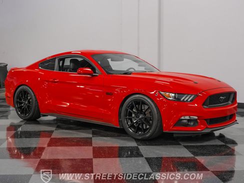 Used 2017 Ford Mustang GT image 13