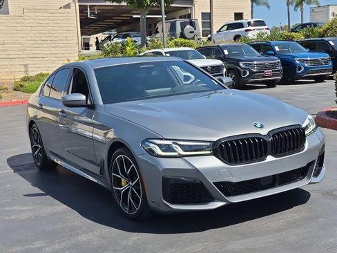 Used 2023 BMW 540i w/ M Sport Package RWD image 3