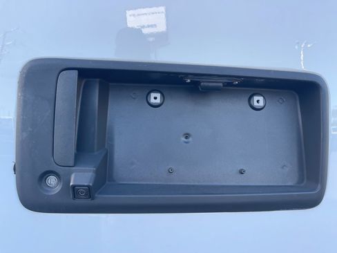 Used 2023 Chevrolet Express 2500 w/ Driver Convenience Package image 17